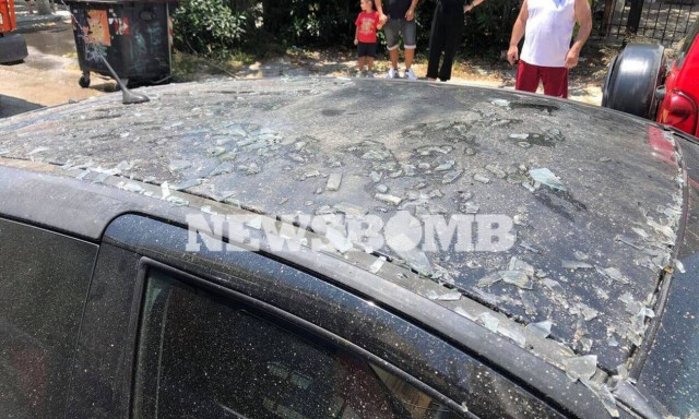 Ρεπορτάζ Newsbomb.gr: Έκρηξη σε αποθήκη στο Περιστέρι - Βίντεο ντοκουμέντο από τη φωτιά