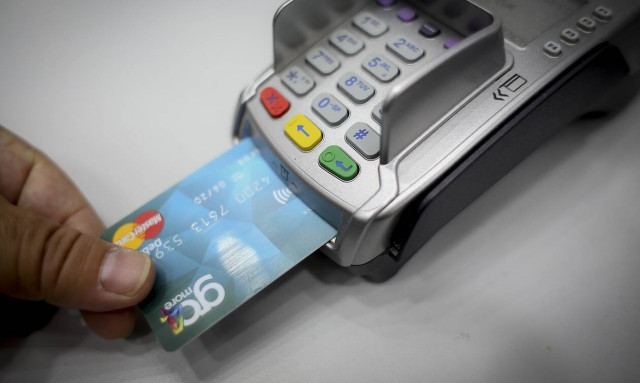 Έρχεται μπόνους φόρου για ηλεκτρονικές πληρωμές - Το σχέδιο του υπ. Οικονομικών - Ποιους αφορά