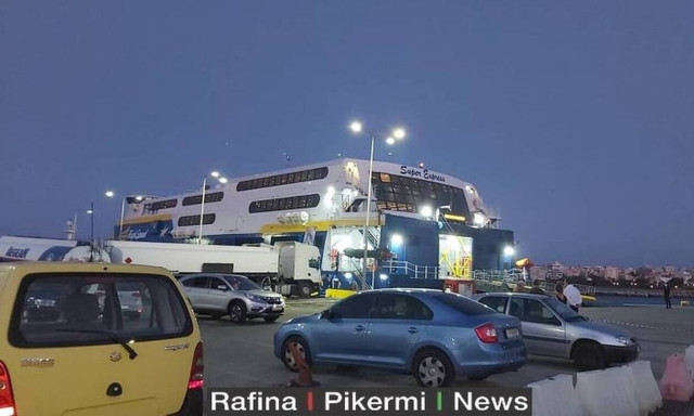 Ρεπορτάζ Newsbomb.gr: Κλιμάκιο του ΕΟΔΥ στην Ίο μετά τα κρούσματα σε 18άρηδες από κορονοπάρτι