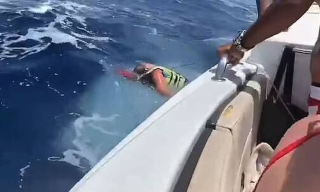 Αίγυπτος: Τρομακτικός τραυματισμός για τουρίστρια από την Ουκρανία – Ταχύπλοο της «άνοιξε» το κεφάλι