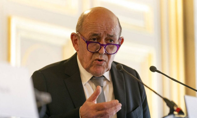 Λε Ντριάν: Οι Γάλλοι που θέλουν να ταξιδέψουν σε Ισπανία και Πορτογαλία πρέπει να εμβολιαστούν