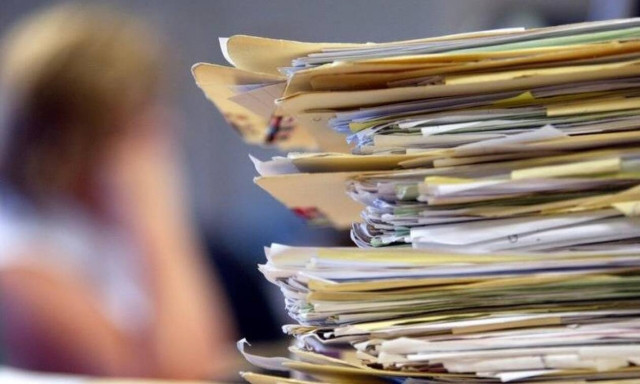 Μειώνεται η γραφειοκρατία: Το σχέδιο για λιγότερα δικαιολογητικά στο Δημόσιο