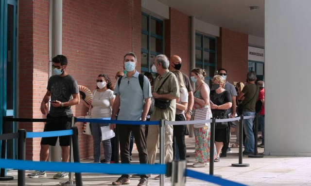 Παναγιωτόπουλος: Υπήρξε πίεση από κυβερνητικά στελέχη να δοθεί η εικόνα «τέλος ο κορονοϊός»