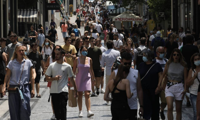 Οι εμβολιασμοί και το 4ο κύμα της πανδημίας θα κρίνουν τις φορολογικές ελαφρύνσεις...