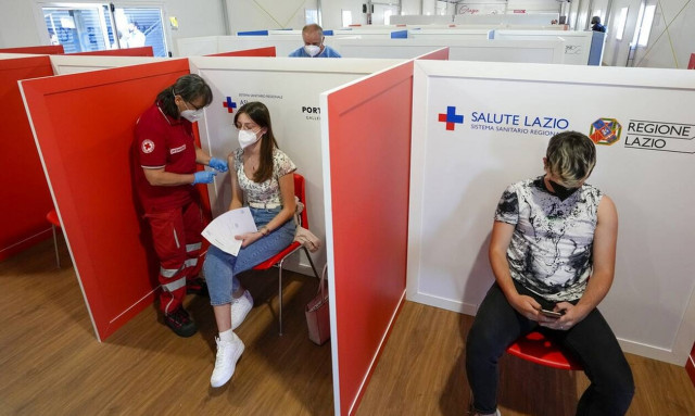 Κορονοϊός στην Ιταλία: 12 θάνατοι και 1.400 κρούσματα σε 24 ώρες