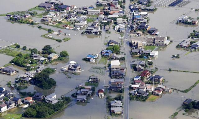 Ισχυρές καταιγίδες στα νότια της Ιαπωνίας - Πάνω από 120.000 άνθρωποι εγκατέλειψαν τα σπίτια τους