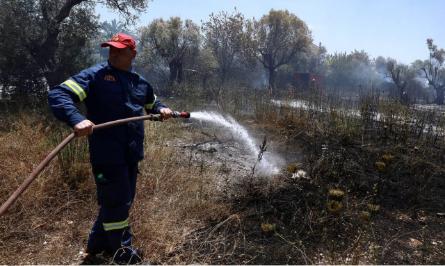 Φωτιά ΤΩΡΑ: Συναγερμός για πυρκαγιά στο Πανόραμα Βούλας