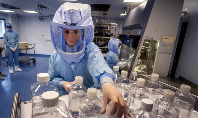 Κορονοϊός: Ανησυχία στο Βέλγιο - Ηλικιωμένη νόσησε από δυο διαφορετικές μεταλλάξεις