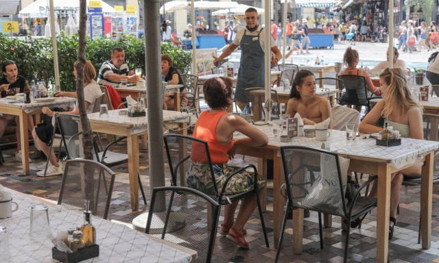 Εστίαση: Εξελίξεις για καφέ, μπαρ,εστιατόρια -Ένα βήμα από το διαχωρισμό σε αμιγείς -μεικτούς χώρους