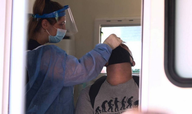 Κρούσματα σήμερα: 639 νέες μολύνσεις στην Αττική, 76 στη Θεσσαλονίκη - Αναλυτικά η διασπορά