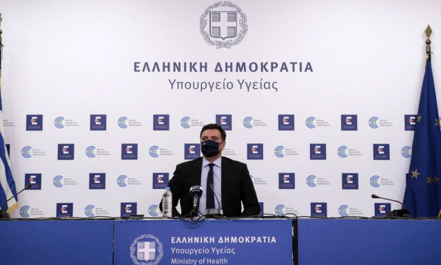 Την Τρίτη (13/7) η εξειδίκευση των μέτρων για υποχρεωτικό εμβολιασμό και εστίαση