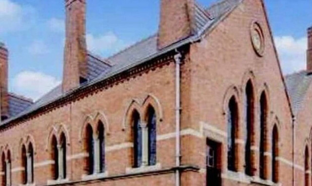 Το πιο στοιχειωμένο Airbnb είναι ένα παρεκκλήσι που ανήκε σε ψυχιατρικό άσυλο