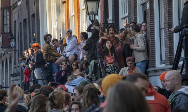 Ολλανδία: Εξαπλασιάστηκαν τα κρούσματα μέσα σε μία εβδομάδα