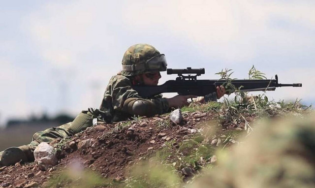 στρατεύσιμοι εμβόλιο