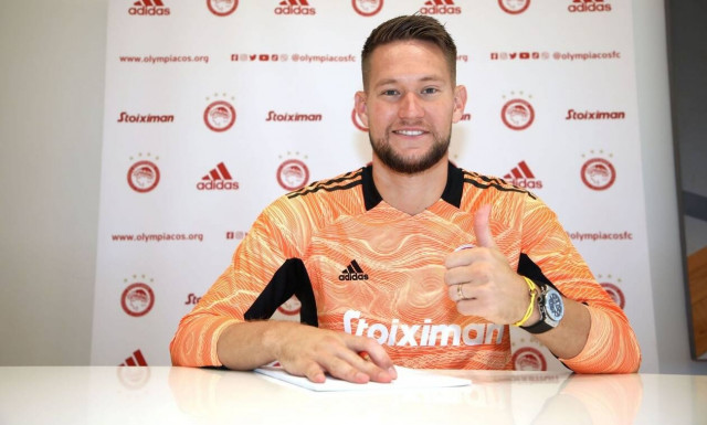 Ολυμπιακός: Επίσημα «ερυθρόλευκος» ο Βατσλίκ