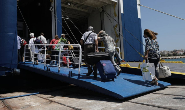 Ταξίδι με πλοίο: Ποια έγγραφα χρειάζονται - Πόση ώρα πριν πρέπει να είμαστε στο λιμάνι