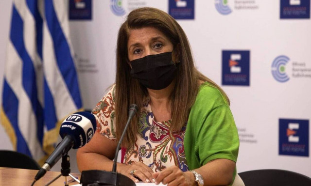 Παπαευαγγέλου - Κορονοϊός: Η μετάλλαξη «Δέλτα» δεν απειλεί μόνο νέους αλλά και οικογένεια - εργασία