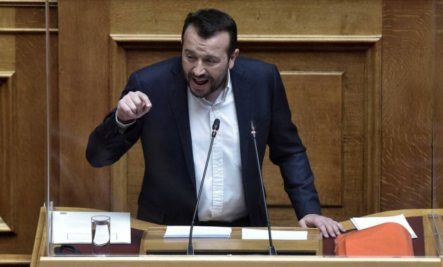 Ημέρα κρίσης για Νίκο Παππά: Η Βουλή αποφασίζει αν θα του ασκηθεί δίωξη για τις τηλεοπτικές άδειες