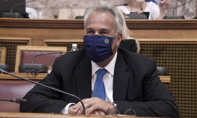 Βορίδης: Στο τραπέζι και άλλες κατηγορίες εργαζόμενων για υποχρεωτικό εμβολιασμό