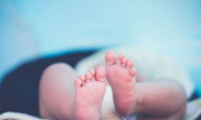 Γυναίκα στην Αμερική μπήκε σε λίστα απαγόρευσης πτήσεων επειδή πέταξε πάνα στο αεροπλάνο