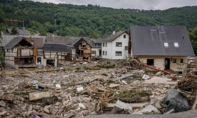 Τραγωδία δίχως τέλος στη Γερμανία - 42 οι νεκροί από τις πλημμύρες, δεκάδες οι αγνοούμενοι