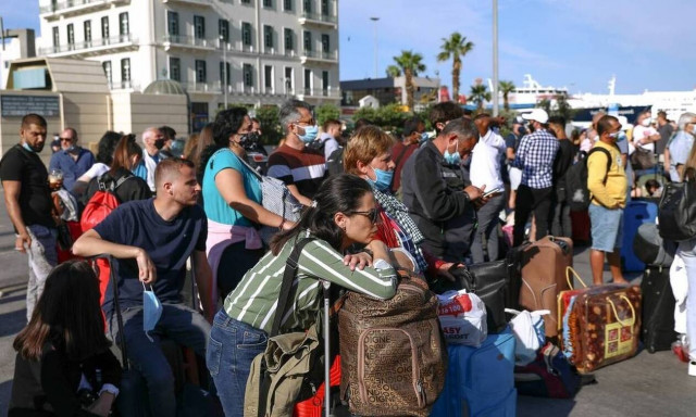 Πλακιωτάκης: «Οι έλεγχοι θα είναι εξονυχιστικοί στα λιμάνια από σήμερα»