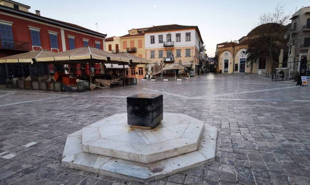 Συναγερμός από τον καθηγητή Γραβάνη: Οι ανεμβολίαστοι οδηγούν σε lockdown  – Έρχονται χρεοκοπίες