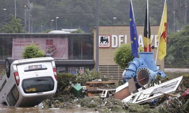 Οι πλημμύρες σαρώνουν Γερμανία και Βέλγιο: Πάνω από 90 οι νεκροί – 1.300 οι αγνοούμενοι