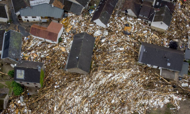 Ευρώπη πλημμύρες: Δεκάδες νεκροί, εκατοντάδες αγνοούμενοι, ανυπολόγιστες καταστροφές- Εικόνες χάους