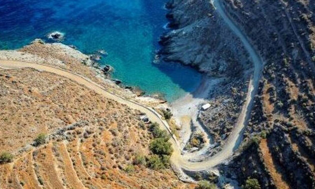 Ρεπορτάζ Newsbomb.gr - Φολέγανδρος: Πώς έχασε τη ζωή της η γυναίκα που βρέθηκε νεκρή στη θάλασσα