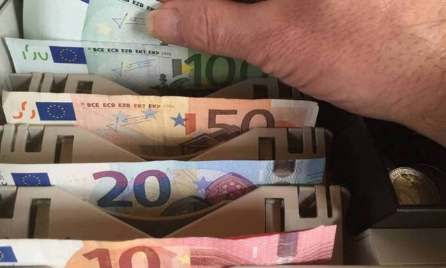 Βροχή πληρωμών την επόμενη εβδομάδα - Ποιοι πάνε ταμείο