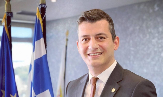 «Σπάει» τη σιωπή του ο Κρητικός αστυνομικός που δέχτηκε επίθεση