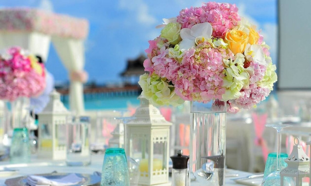 Νέα μέτρα: Πρόστιμο και «λουκέτο» σε μαγαζί για γλέντι γάμου