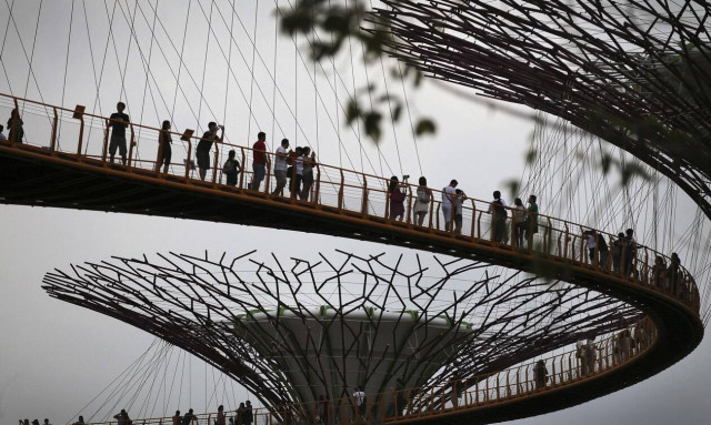 Σιγκαπούρη: Οι αρχές συνιστούν στους ανεμβολίαστους να μένουν σπίτι καθώς αυξάνονται τα κρούσματα