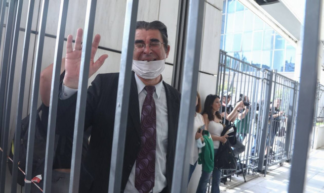 Γιάννης Τοπαλούδης