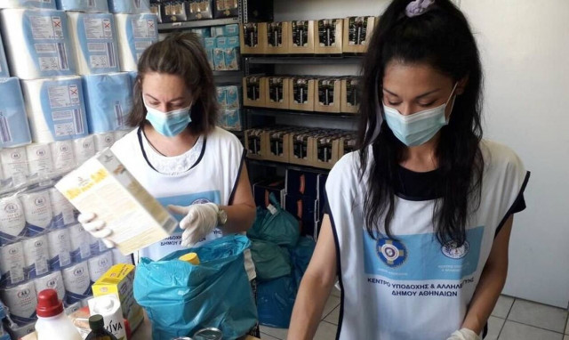 Δήμος Αθηναίων: Πρόγραμμα στήριξης 340 οικογενειών