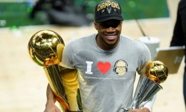 Η ιστορία πίσω από την μπλούζα του Γιάννη, ποιος είναι ο Τζιμ Πάσκε! (pic & vid)