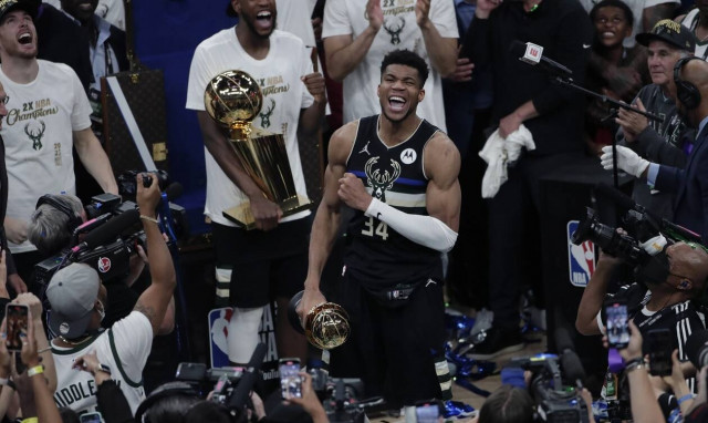 Γιαννης Αντετοκούνμπο