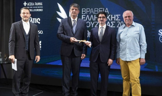 Βράβευση του εκπαιδευτικού ομίλου LE MONDE για τη συνεισφορά του στην ελληνική γαστρονομία