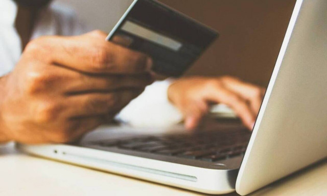 Συντάξεις: «Τσουχτερά» πρόστιμα για συνταξιούχους που... ξέχασαν να δηλώσουν ότι εργάζονται