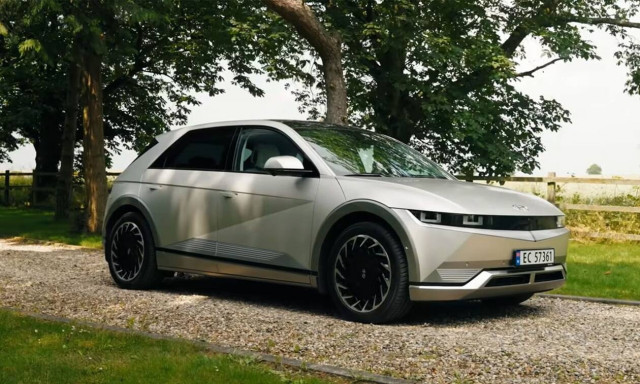 Δεν φαντάζεστε τι μπορεί να κάνει ένα Hyundai Ioniq 5