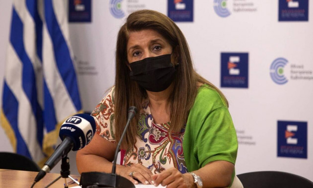 Κορονοϊός - Παπαευαγγέλου: Εμβολιαστείτε άμεσα! Αυξάνονται τα κρούσματα στους 40 - 60 ετών