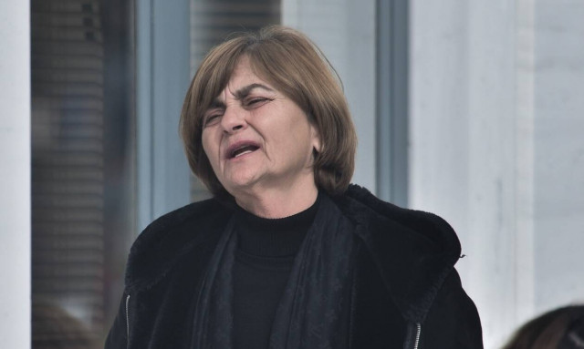 Η μητέρα της Ελένης Τοπαλούδη μετά τη δολοφονία της Γαρυφαλλιάς ξέσπασε