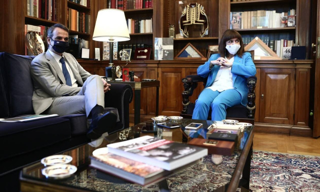 Μητσοτάκης: Χρέος κοινωνικής και εθνικής αλληλεγγύης ο εμβολιασμός