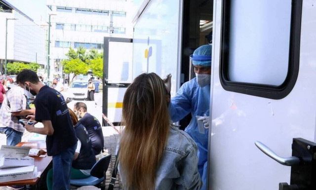 Κορονοϊός - Η γεωγραφική κατανομή των 2.854 νέων κρουσμάτων: 1.102 στην Αττική - 290 στη Θεσσαλονίκη