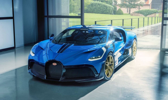 H Bugatti παρέδωσε και την τελευταία Divo