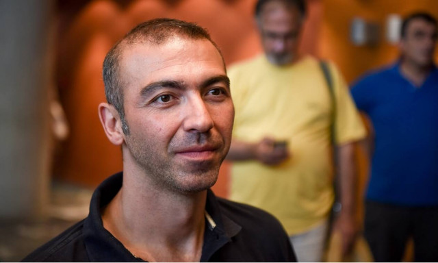 Αλέξανδρος Νικολαΐδης για Πετρούνια: Ήρθε η στιγμή του και δεν τον είδε κανένας - Τα κατάφερε η ΕΡΤ!