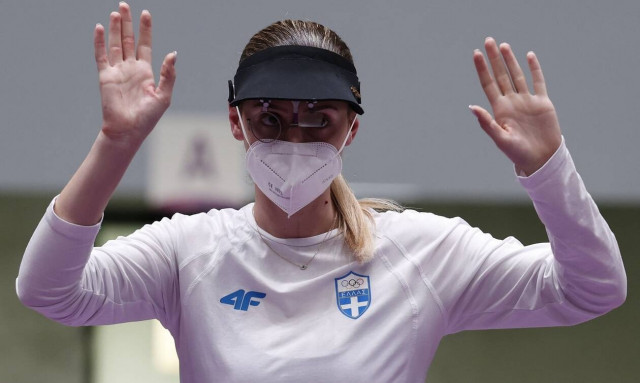 Η ενόλχηση του αδερφού της Άννας Κορακάκη για το «τα θαλάσσωσε» δημοσιογράφου της ΕΡΤ (video)