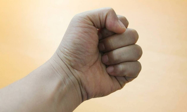 Θεσσαλονίκη: Άγριος ξυλοδαρμός 15χρονου από ομάδα νεαρών - Τον έστειλαν στο νοσοκομείο