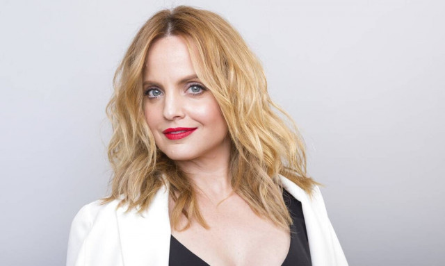 Μίνα Σουβάρι σεξουαλική κακοποίηση